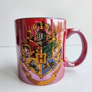Harry Potter Hogwarts School Crest 20 Oz Red Ceramic Mug Coffee Tea 4 Houses
